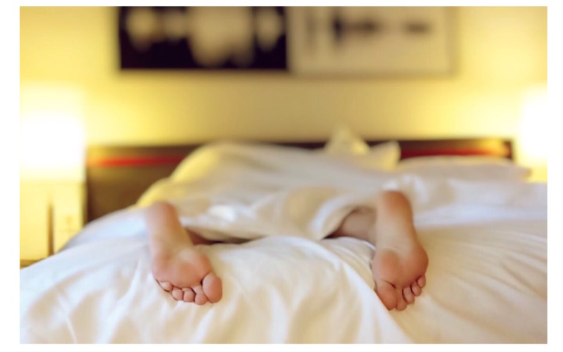 Streamline Your Bedroom Design with Platform Beds Featuring Storage Options1